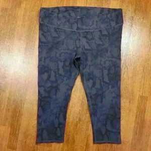 A PEA IN THE POD CAPRI LEGGINGS LARGE